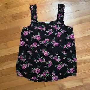 Purple/pink flower women’s small top